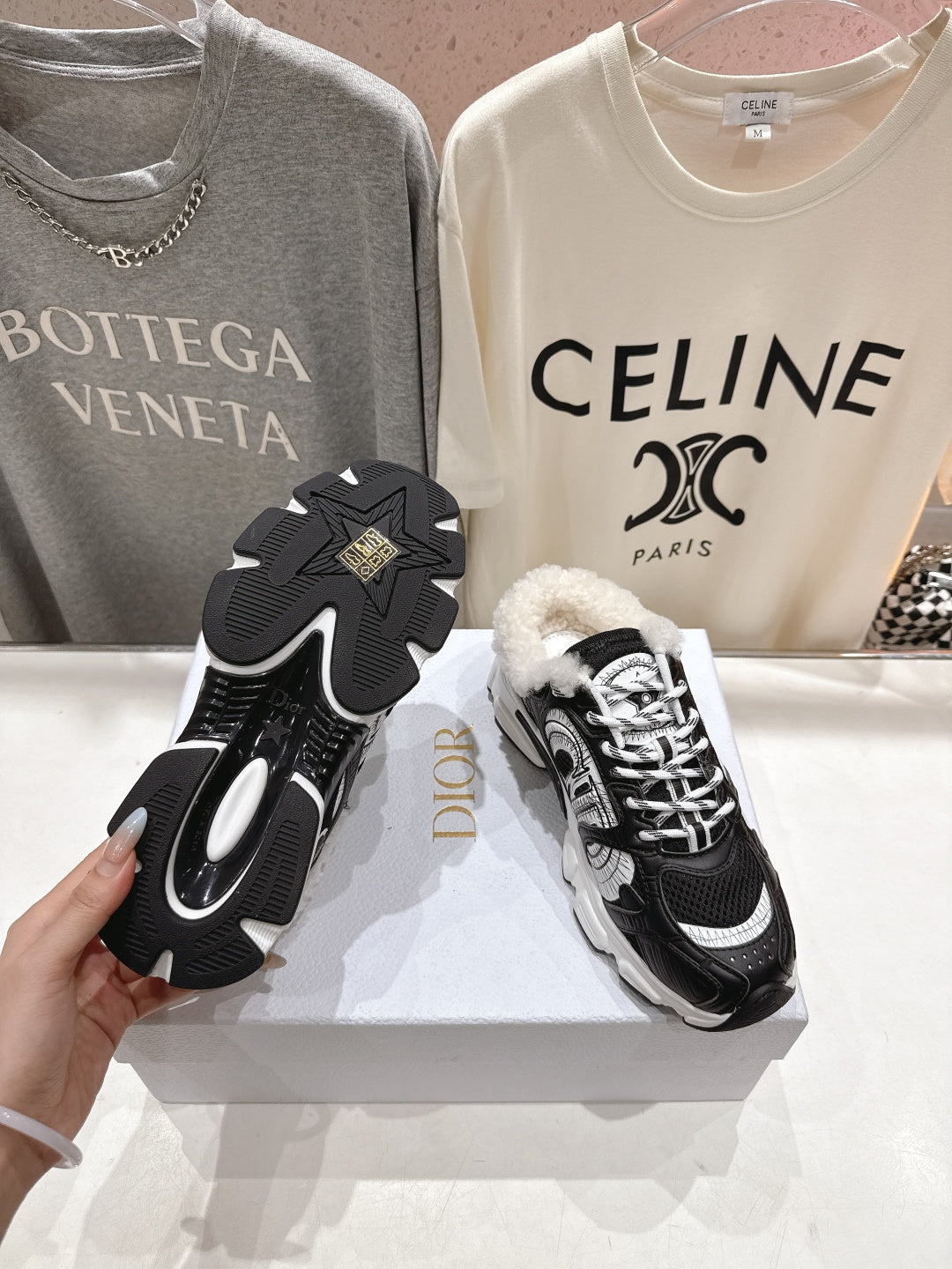 DIOR CHRONO SNEAKER 25S IN BLACK LAMBSKIN AND MESH FABRIC STYLE 4 - 35