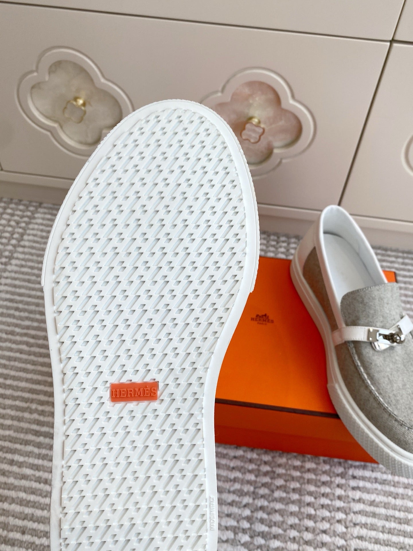 HM 25S SLIP-ON IN LIGHT GREY CANVAS WITH SILVER HARDWARE - 35