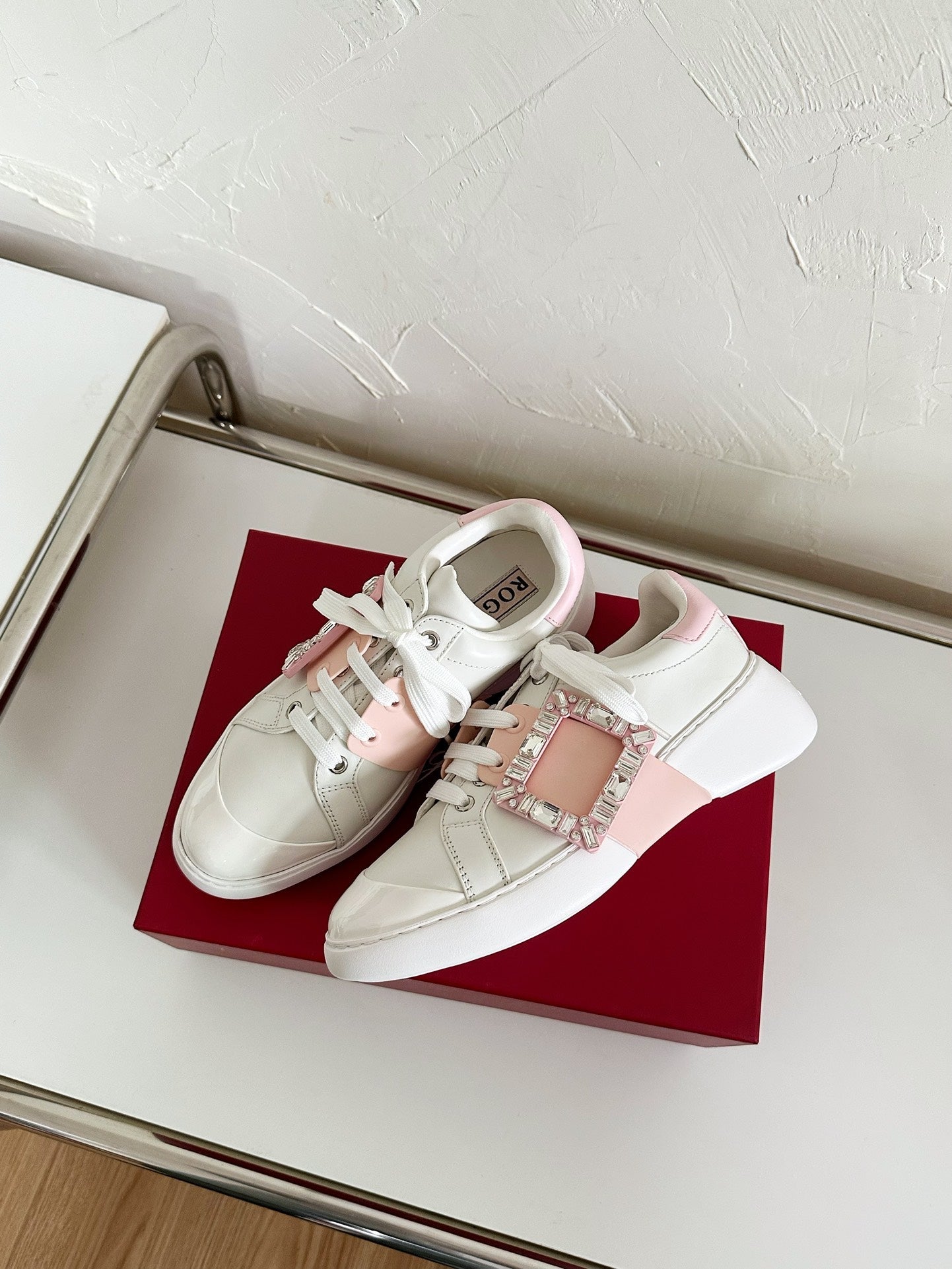 VIV' SKATE SNEAKERS IN WHITE CALFSKIN LIGHT PINK GLITTER STRAP AND CRYSTAL BUCKLE - 35
