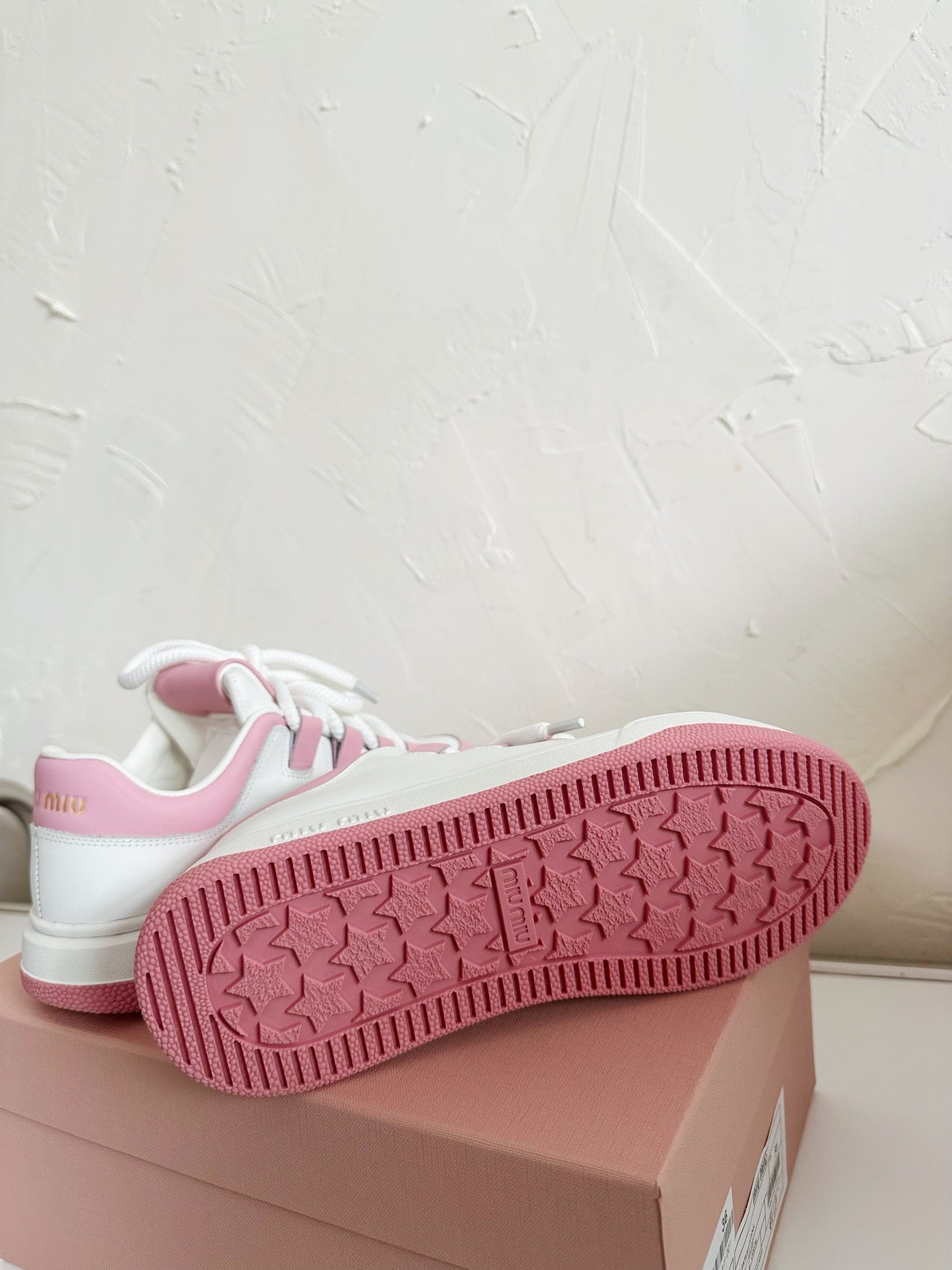 SNEAKERS SIMPLE DESIGN IN PINK MIX WHITE SHEEPSKIN - 35