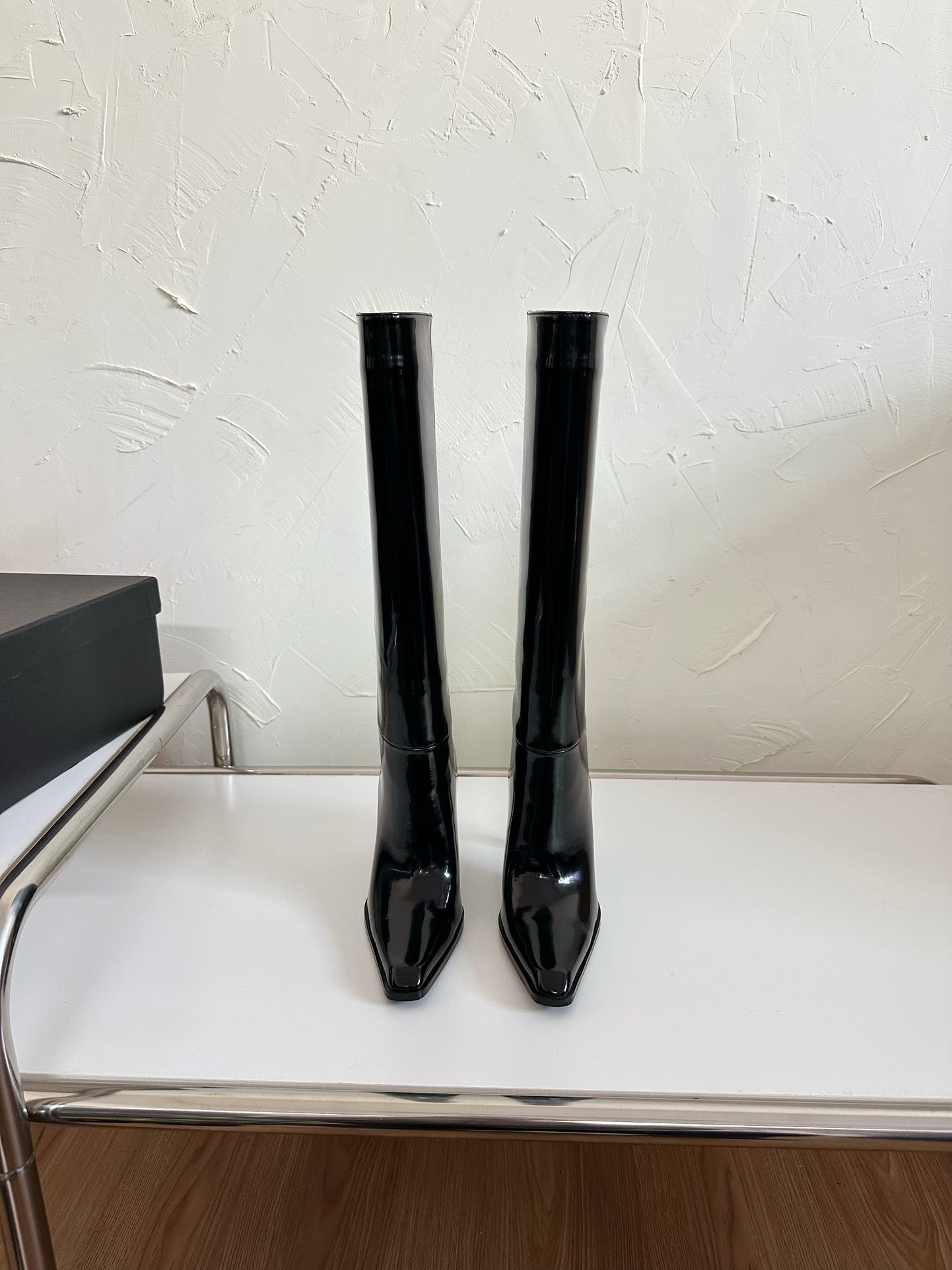 HIGH HEEL KNEE BOOTS IN BLACK SHINY CALFSKIN - 35