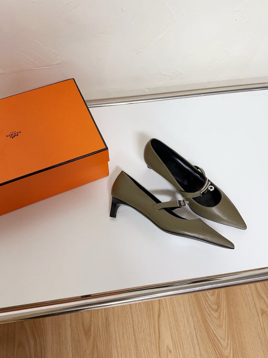 KIARA FLAT PUMP IN ARMY GREEN CALFSKIN - 35