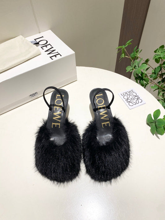 ЧОРНІ ТУФЛІ LOEWE 26S НА ВИСОКИХ ПІДБОРАХ 60 ММ З ВІДКРИТОЮ П'ЯТОЮ З ТЕЛЯЧОЇ ШКІРИ З ХУТРОМ
