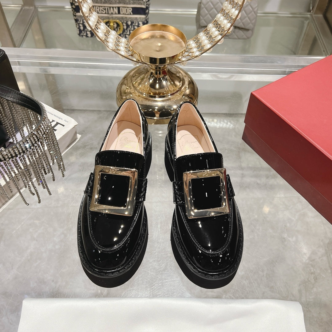 VIV' RANGERS LOAFERS IN BLACK PATENT CALFSKIN GOLD BUCKLE - 35