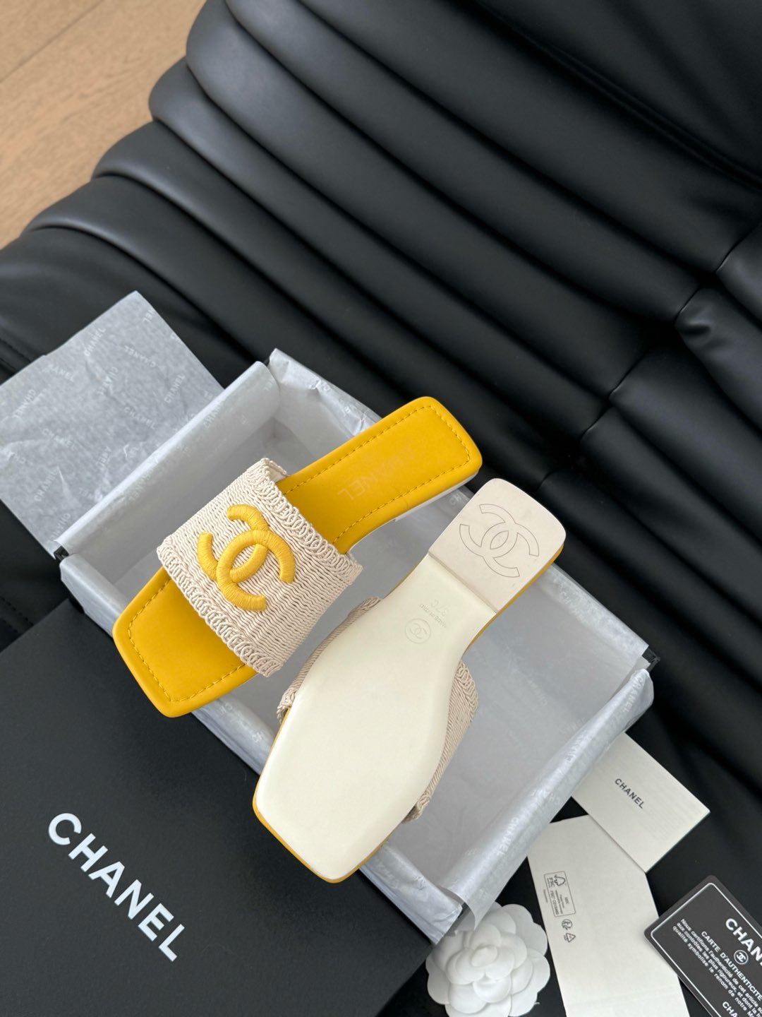 WOVEN SLIDE IN RAFFIA AND LIGHT YELLOW LAMBSKIN - 35