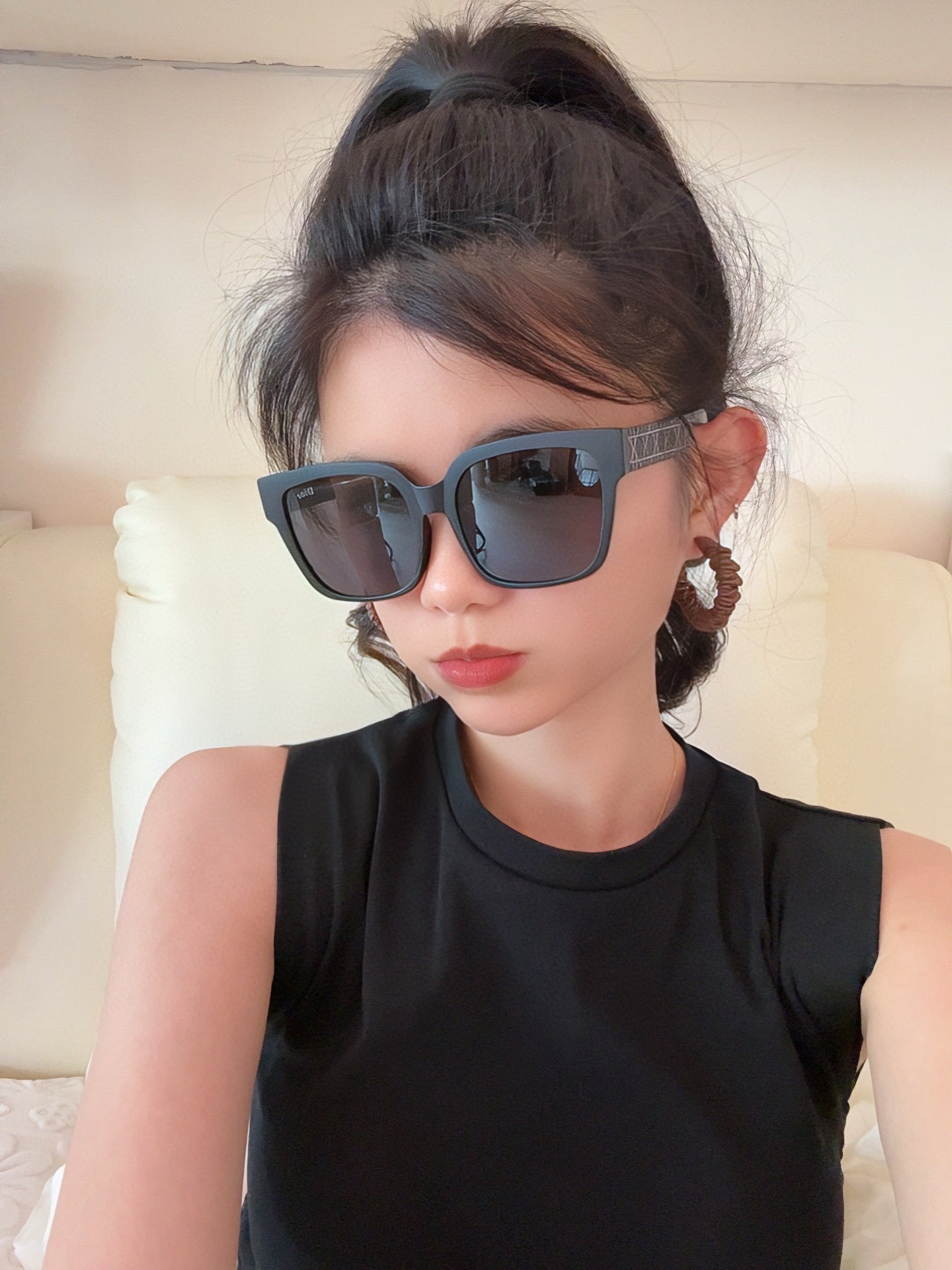 MONTAIGNE SUNGLASS D8304 IN ACETATE - Black