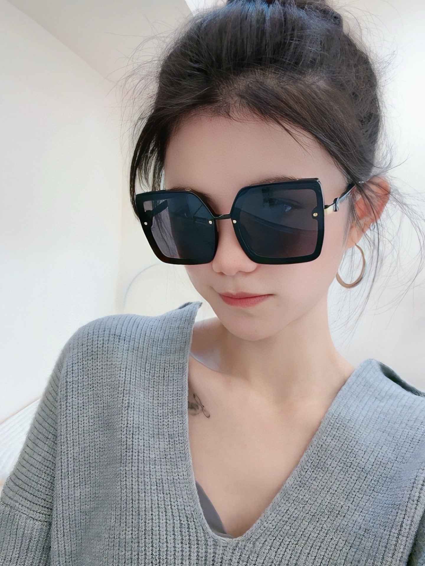 SQUARE SUNGLASSES L081 IN BLACK RED ACETATE - Small