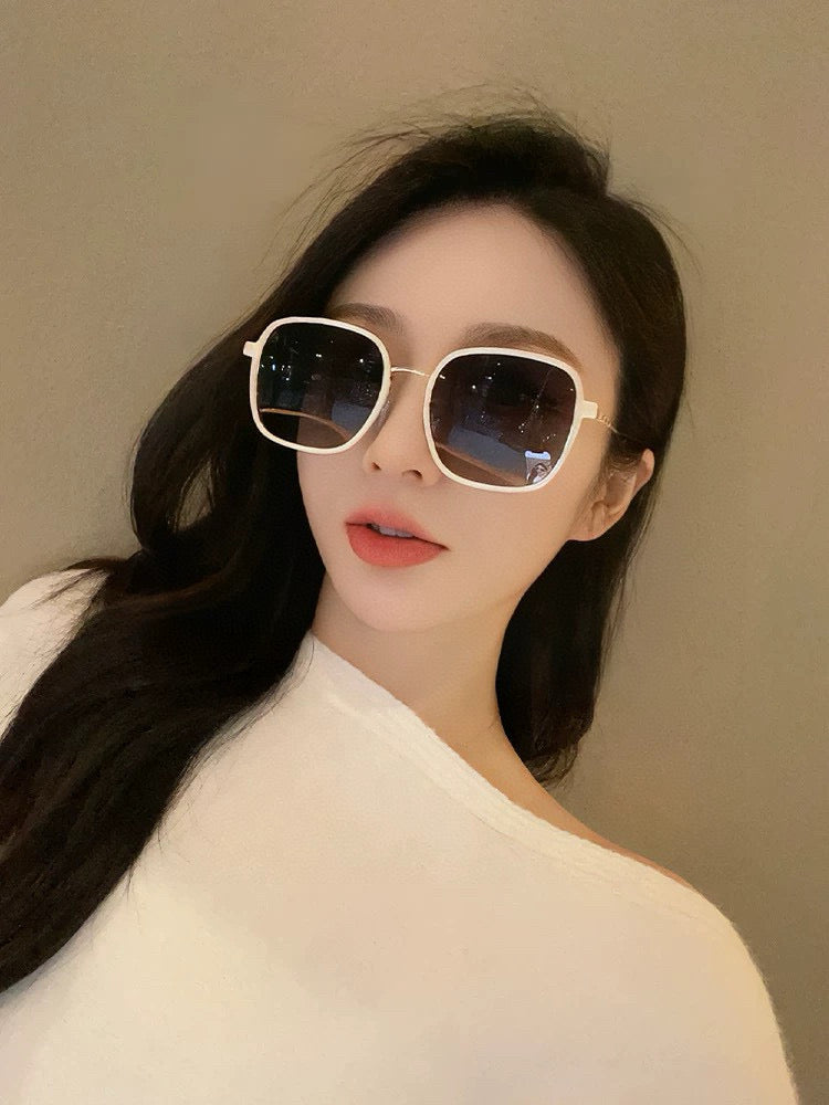 SQUARE SUNGLASSES CH0826 IN METAL - White
