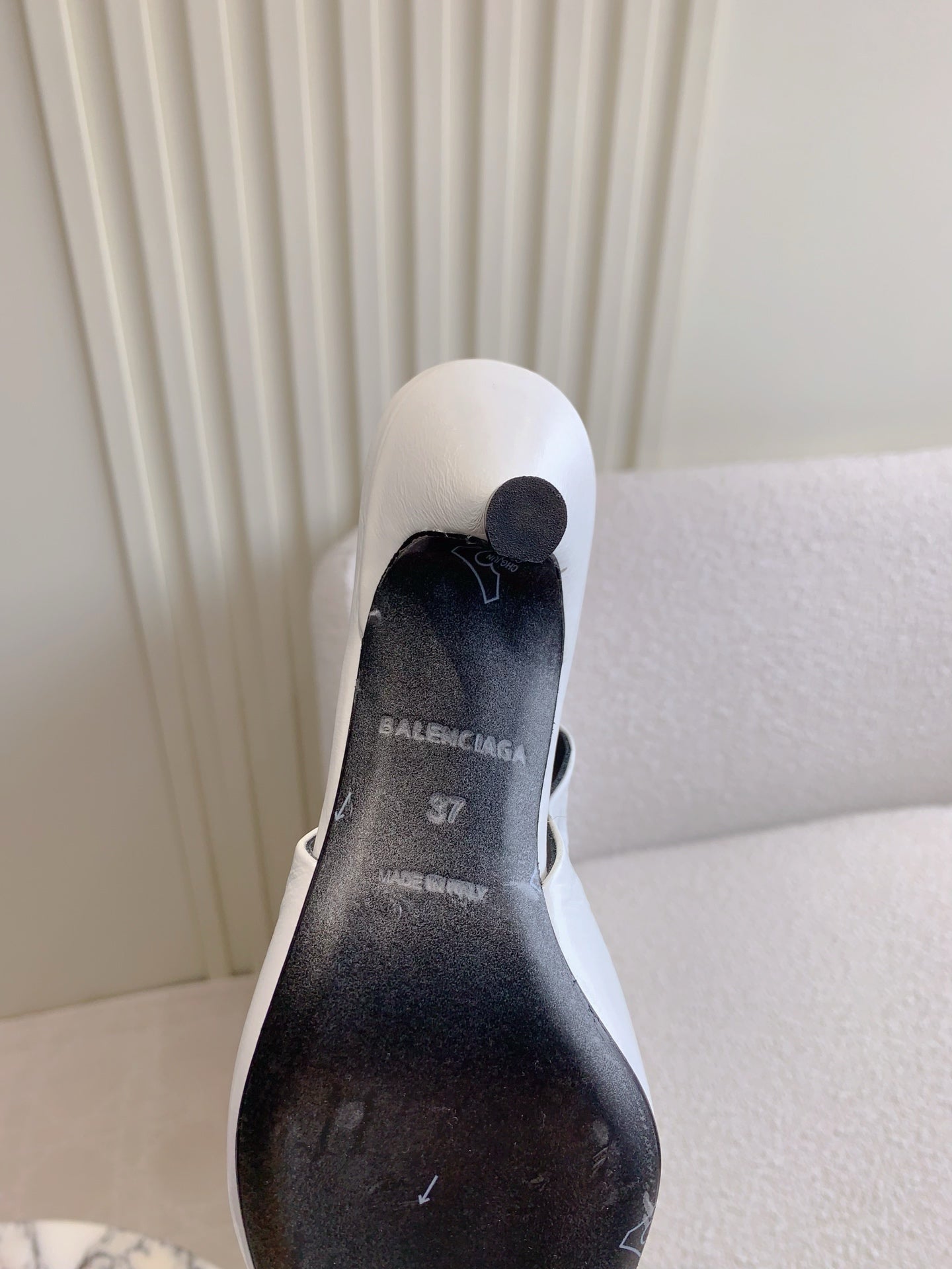 BALENCIAGA 25S HIGH SLINGBACK 35 MM IN WHITE LAMBSKIN WITH GOLD HARDWARE - 34