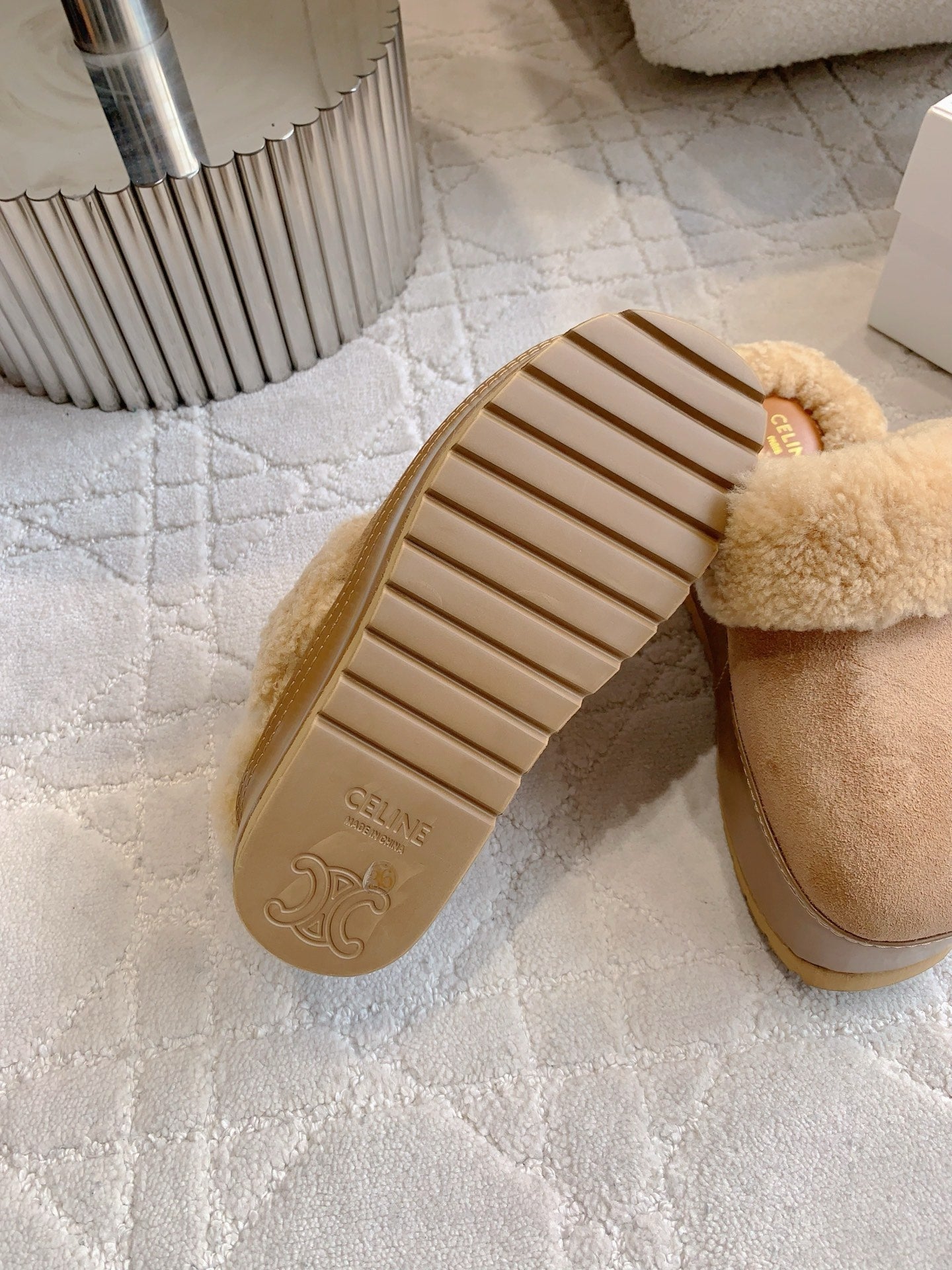 CELINE 25S DANA WEDGE MULE 70MM IN LIGHT BROWN SUEDE CALFSKIN AND SHEARLING - 35