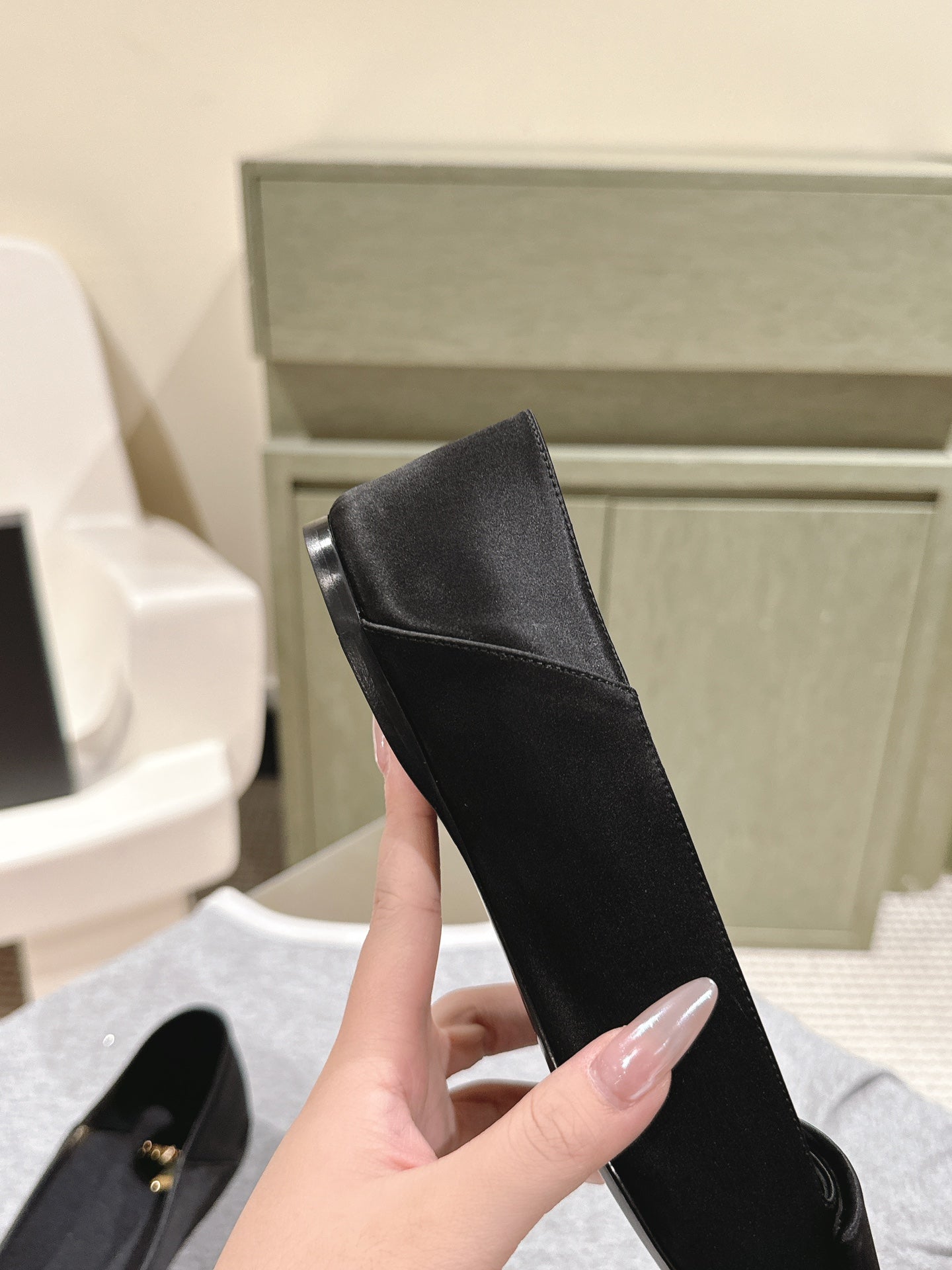 BALLERINA FLATS IN BLACK SATIN - 35