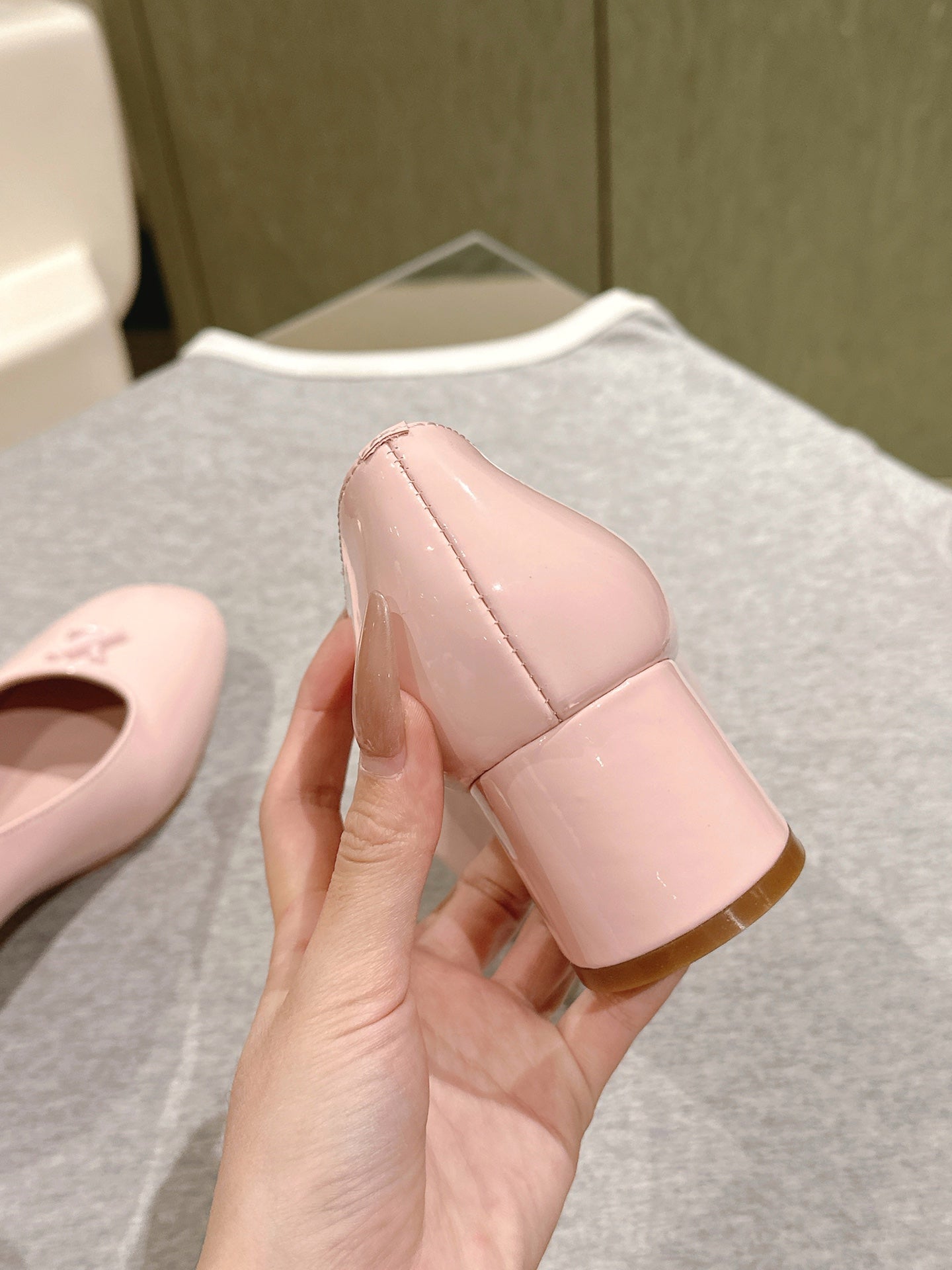 SWING HIGH PUMP 55 MM IN PALE PINK PATENT CALFSKIN - 35