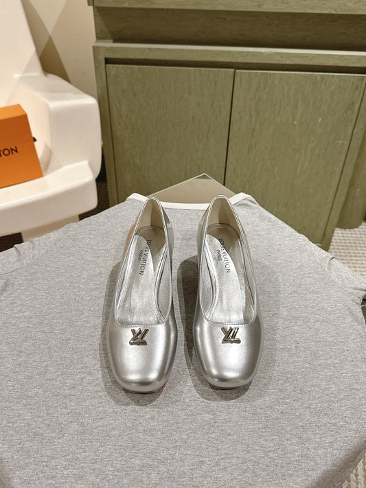 SWING HIGH PUMP 55 MM IN SILVER PATENT CALFSKIN - 35
