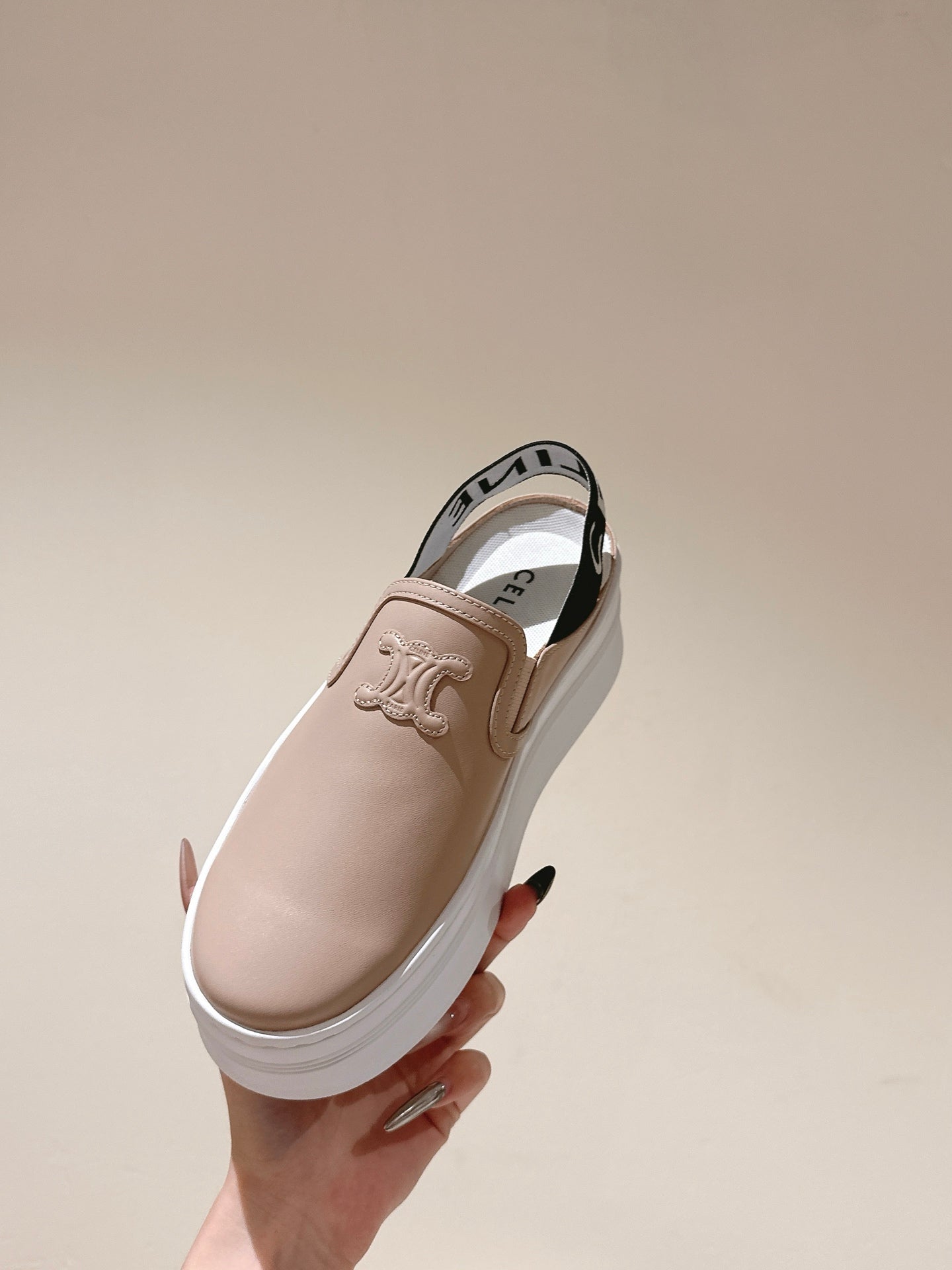 THICK-SOLED ELASTIC BACKLESS SHOES MONGOOSE BEIGE SHINY CALFSKIN - 35