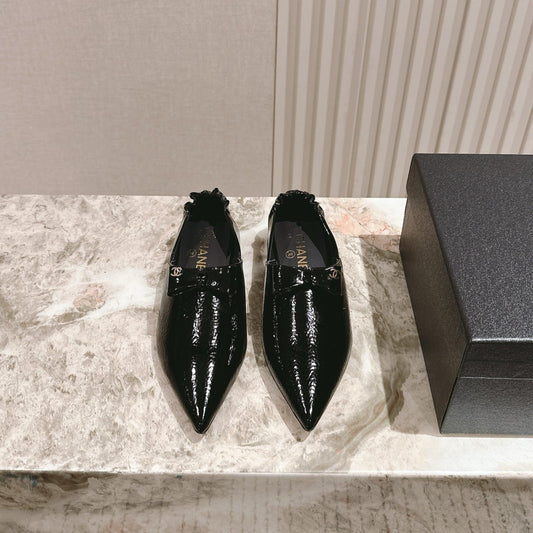 CC FLATS 25S IN BLACK PATENT LEATHER - 35