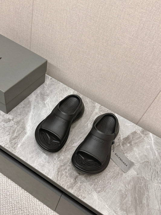 ШЛЬОПАНЦІ POOL CROCS SLIDE ЧОРНІ ГУМОВІ - 35