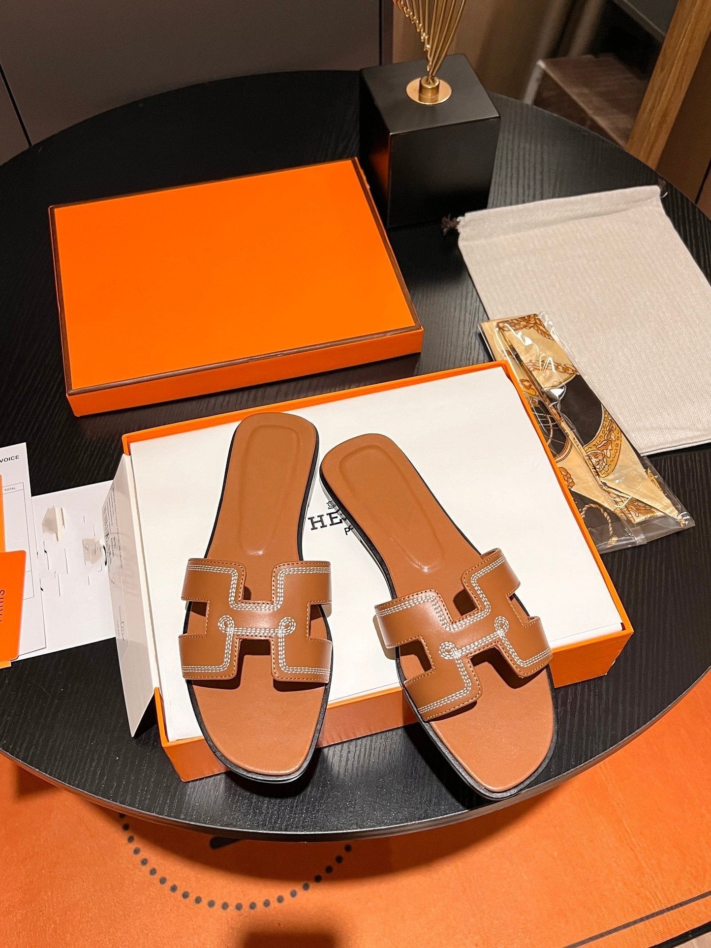 0RAN SANDAL Calfskin Sandstone - 35