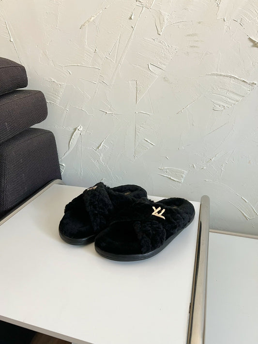 Мюлі LV BLISS COMFORT З ЧОРНОЇ ОВЧИНИ - 35