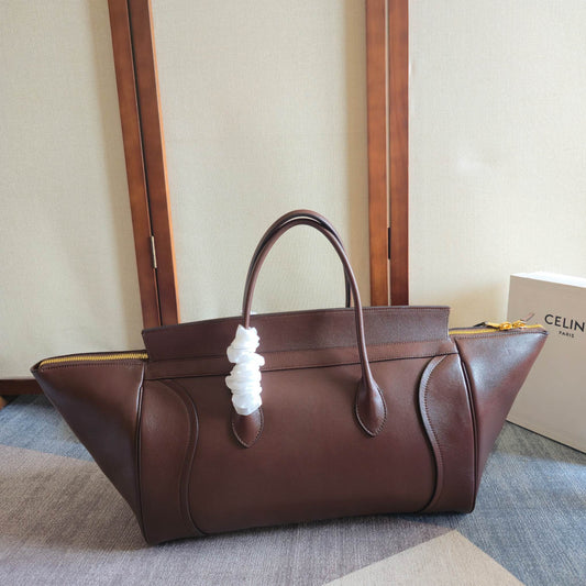 CELINE 25S MEDIUM SMILING NEW LUGGAGE 44MM IN SYRAH RED SUPPLE SHINY LAMBSKIN