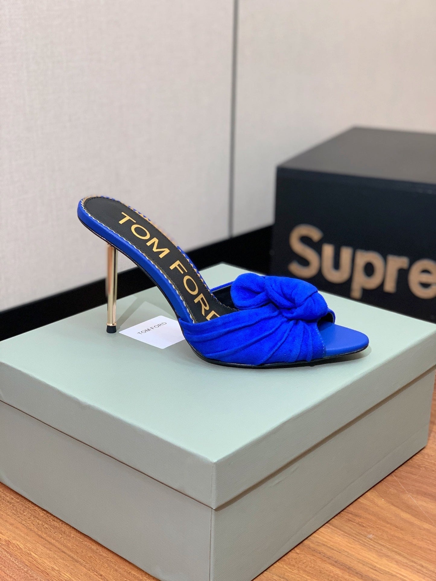 HIGH HEEL MULE 10 CM IN COBALT BLUE SUEDE