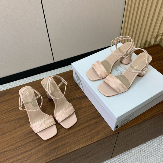 HIGH HEEL EMBROIDERED SANDAL IN LIGHT PINK CALFSKIN AND WOVEN STRAPS - 34 / 8 cm