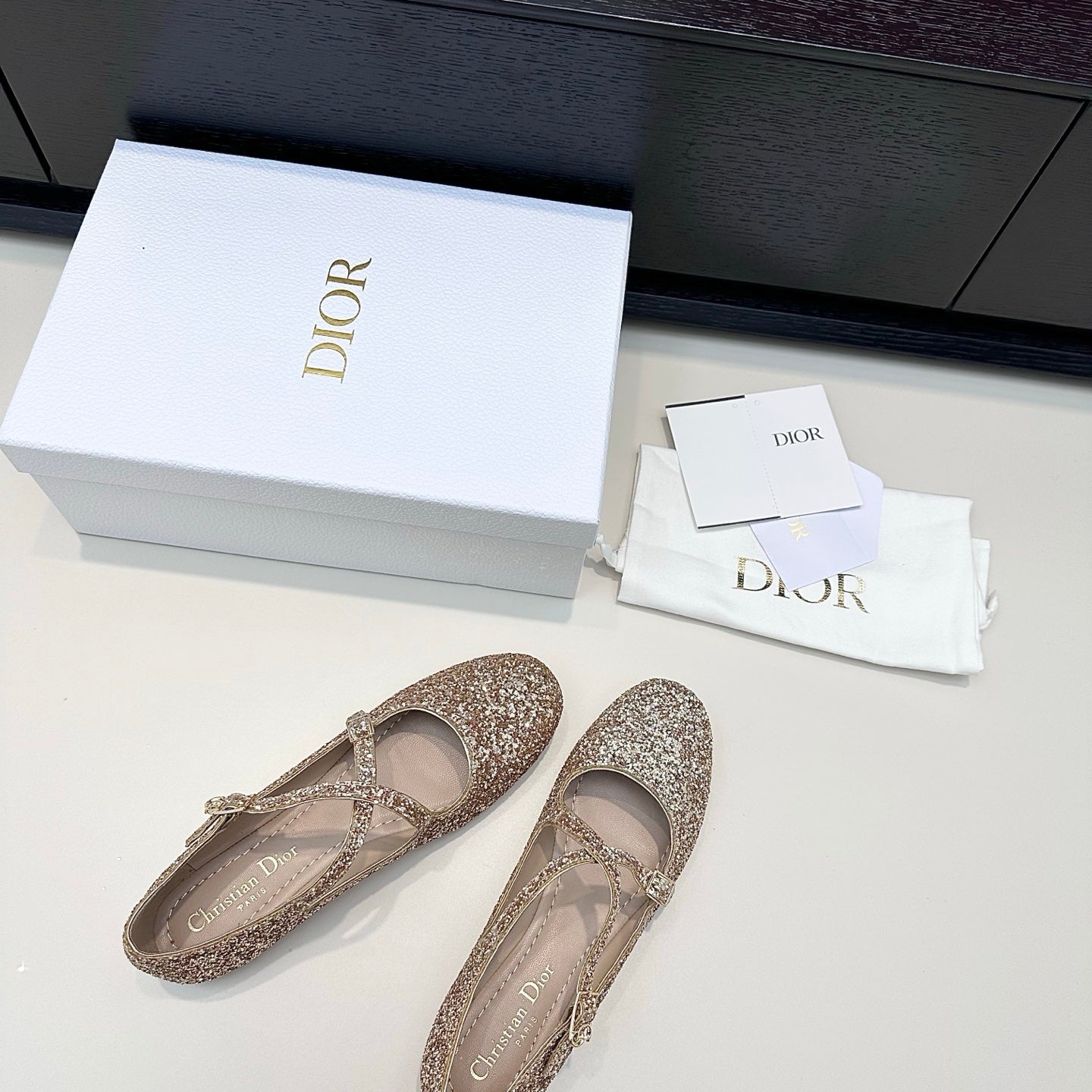 DIOR 26S BALLET FLAT IN GOLD LAMINATED LAMBSKIN AND GLITTER