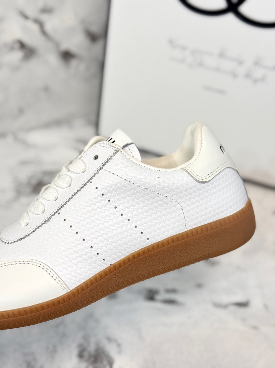 RETRO SNEAKERS IN WHITE LAMBSKIN WITH KNITTED PATTERN - 35