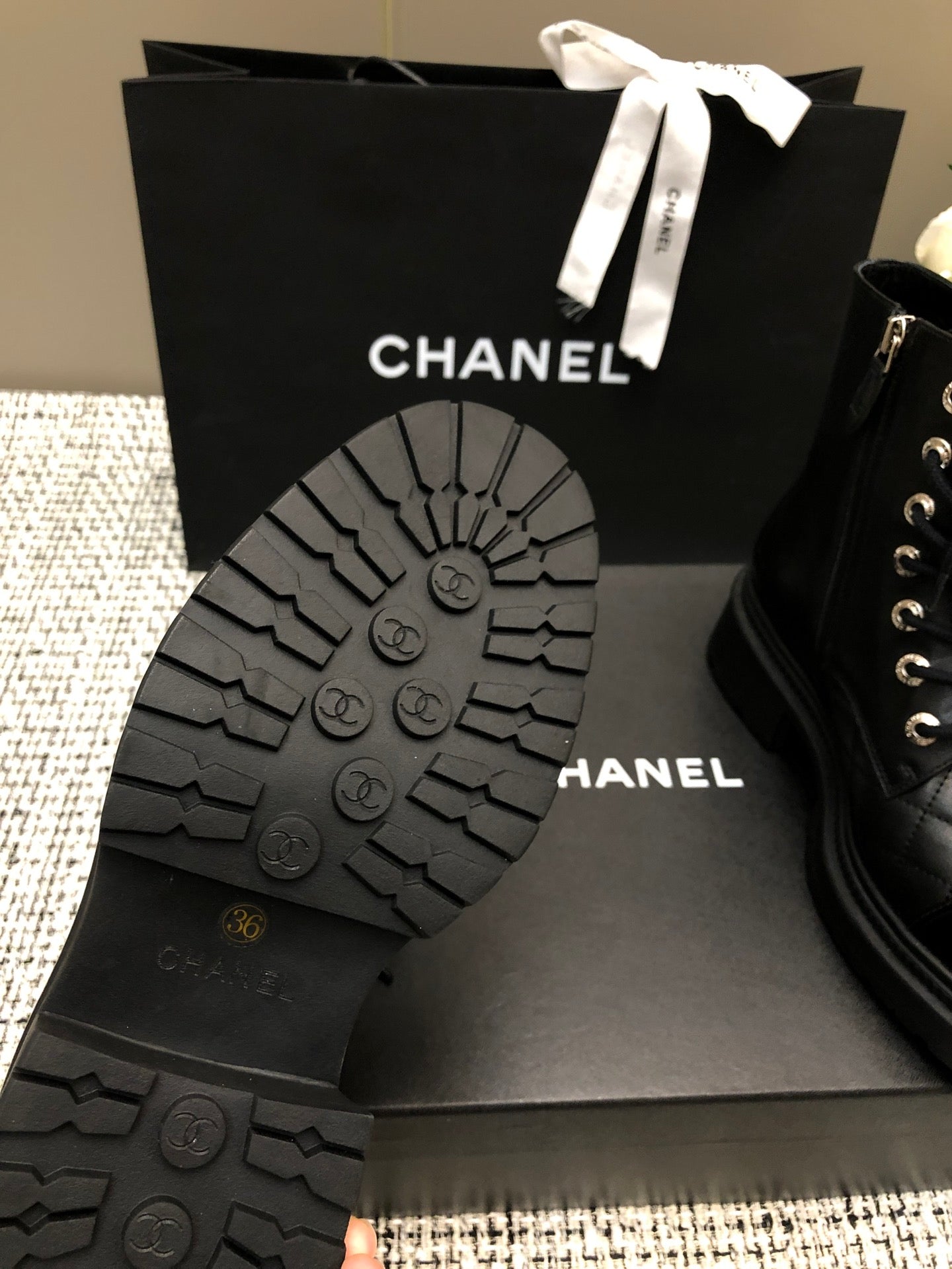 SHORT BOOTS BLACK LAMBSKIN - 34