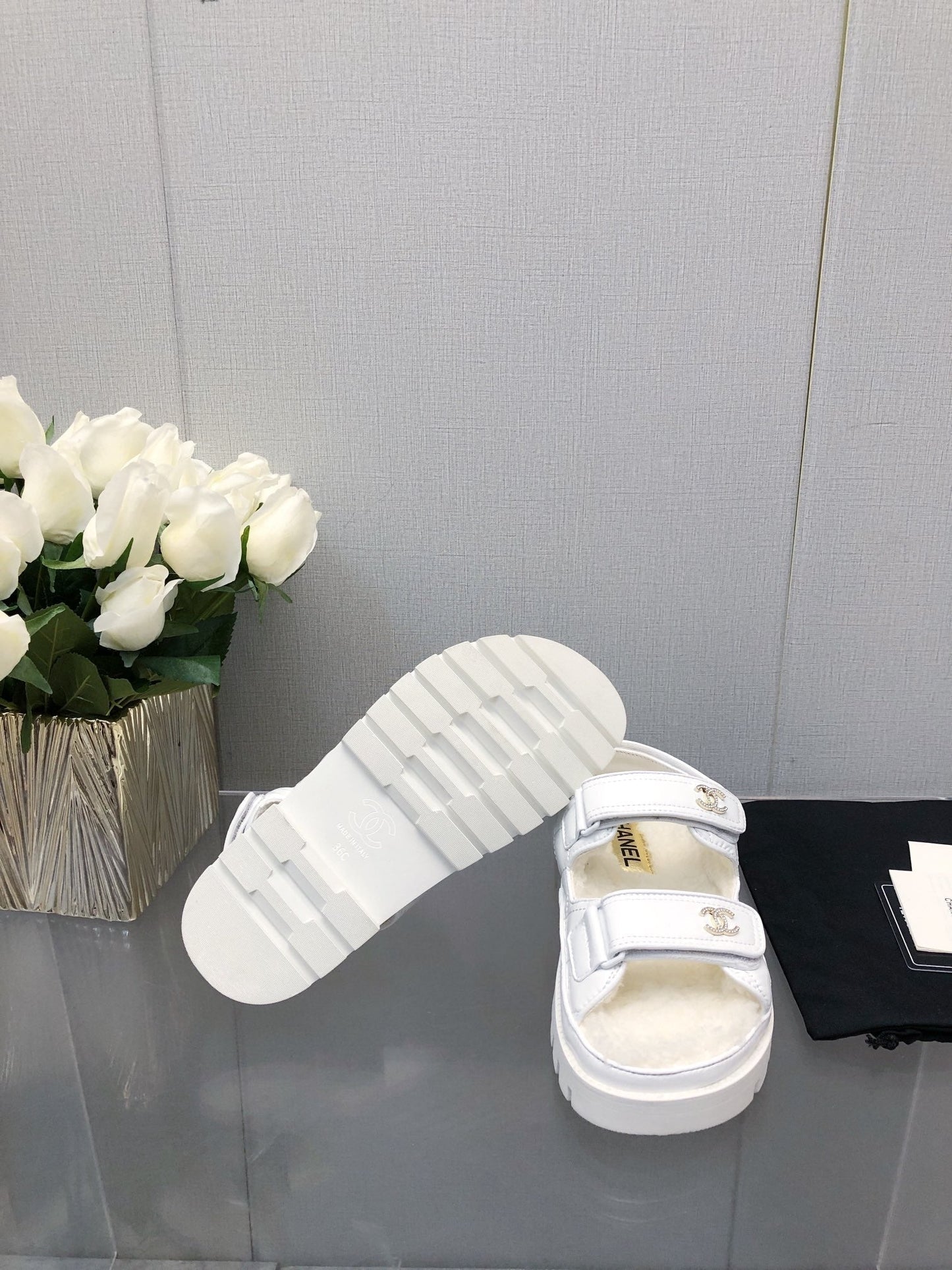 DAD SANDAL WHITE LAMBSKIN - 35