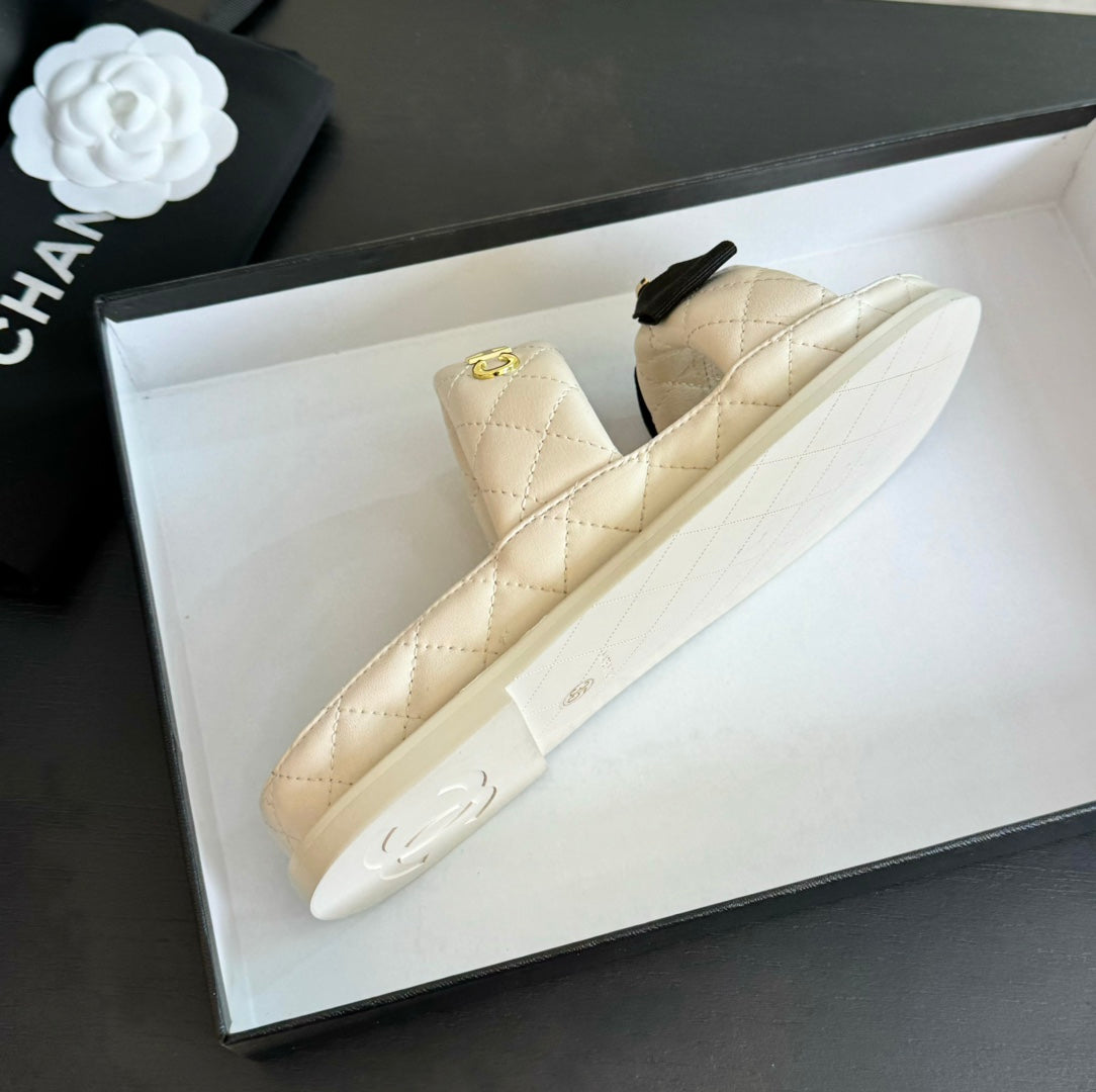 Mule Sandals Lambskin White Black - 34