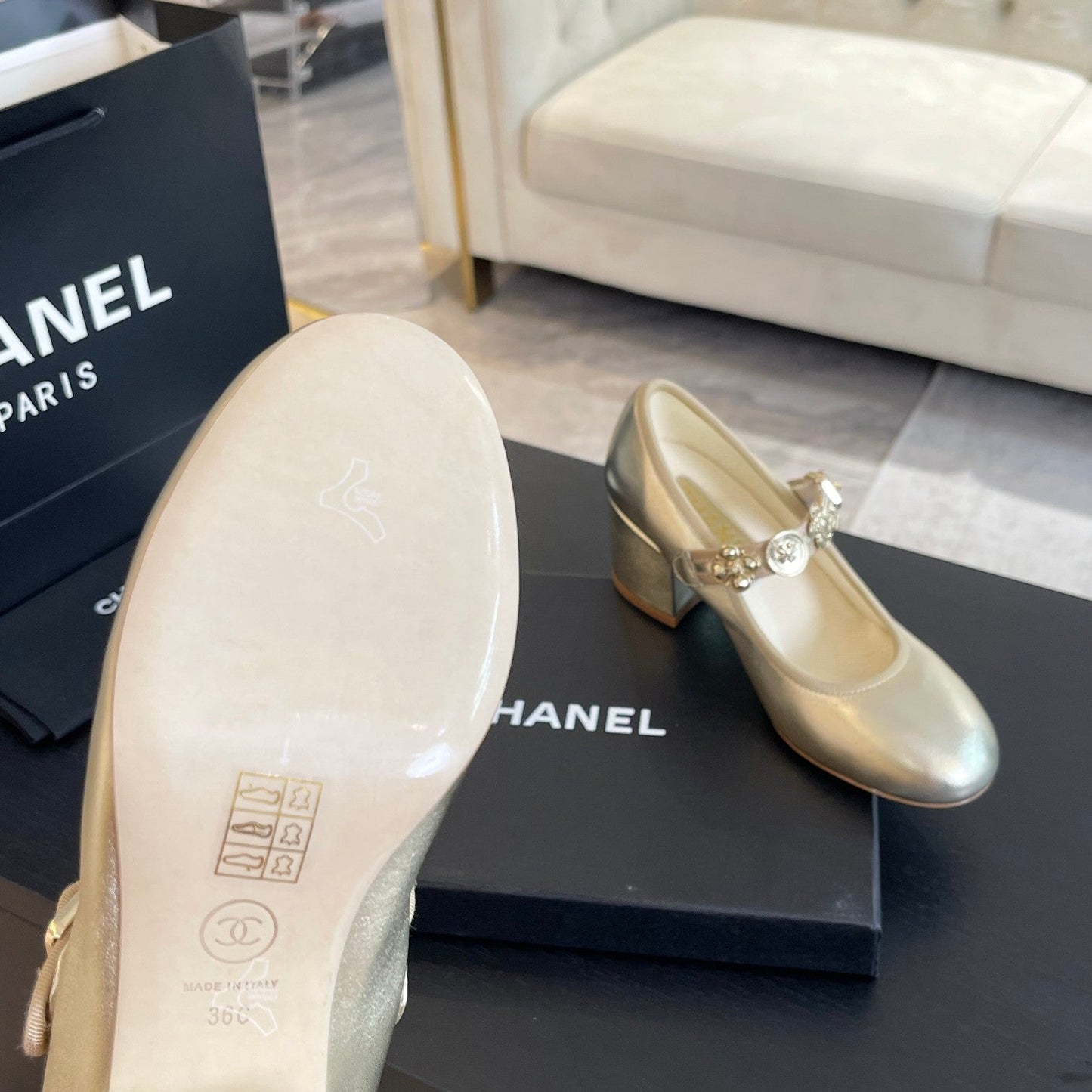HIGH MERY JANE GOLDEN LAMBSKIN - 35