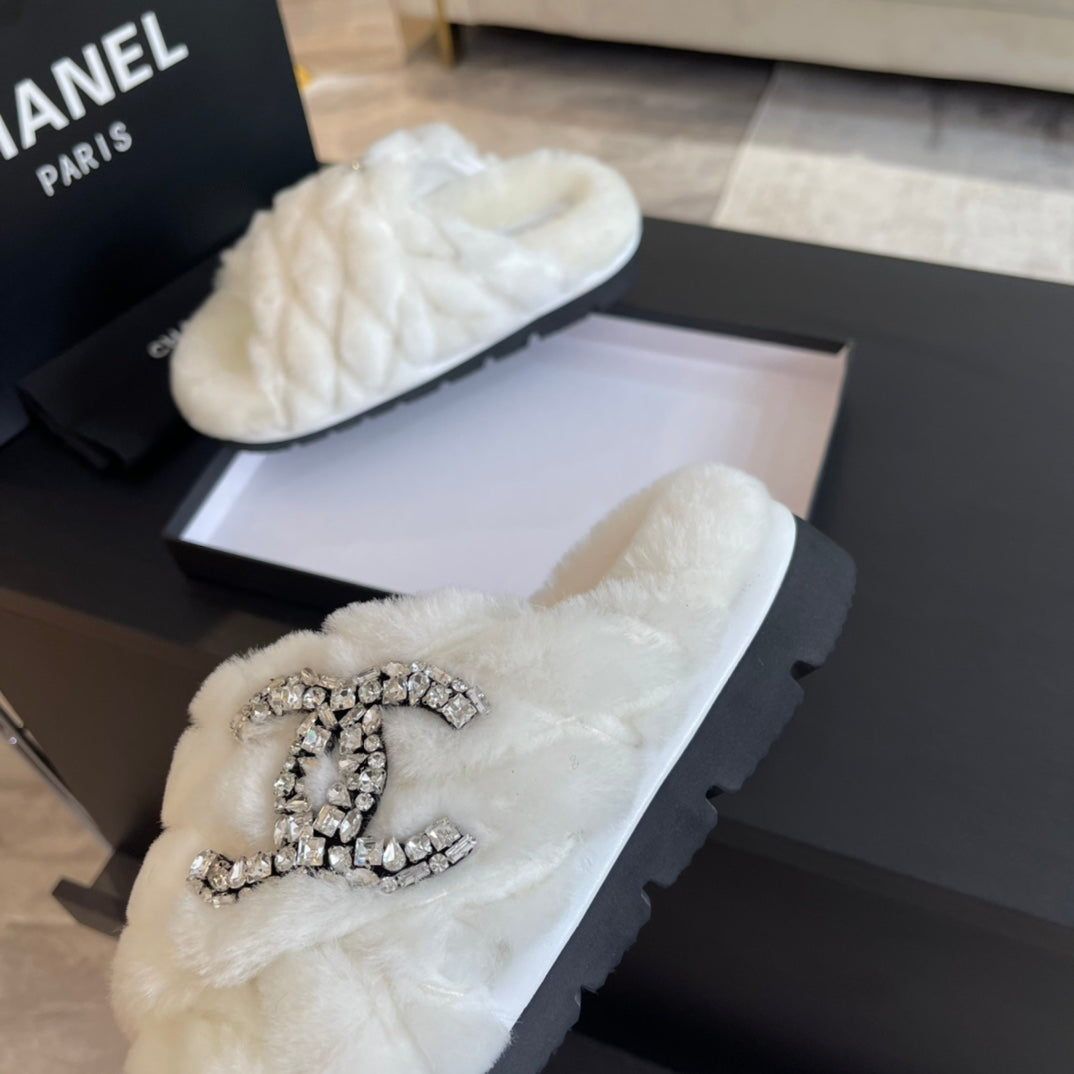 WHITE FUR CROSS STRAP SLIPPERS - 35
