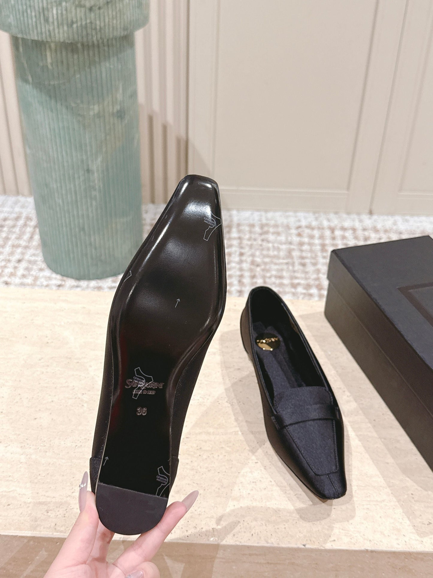 YSL 25S SAINT LAURENT POPPY BALLET FLATS IN BLACK SILK - 35