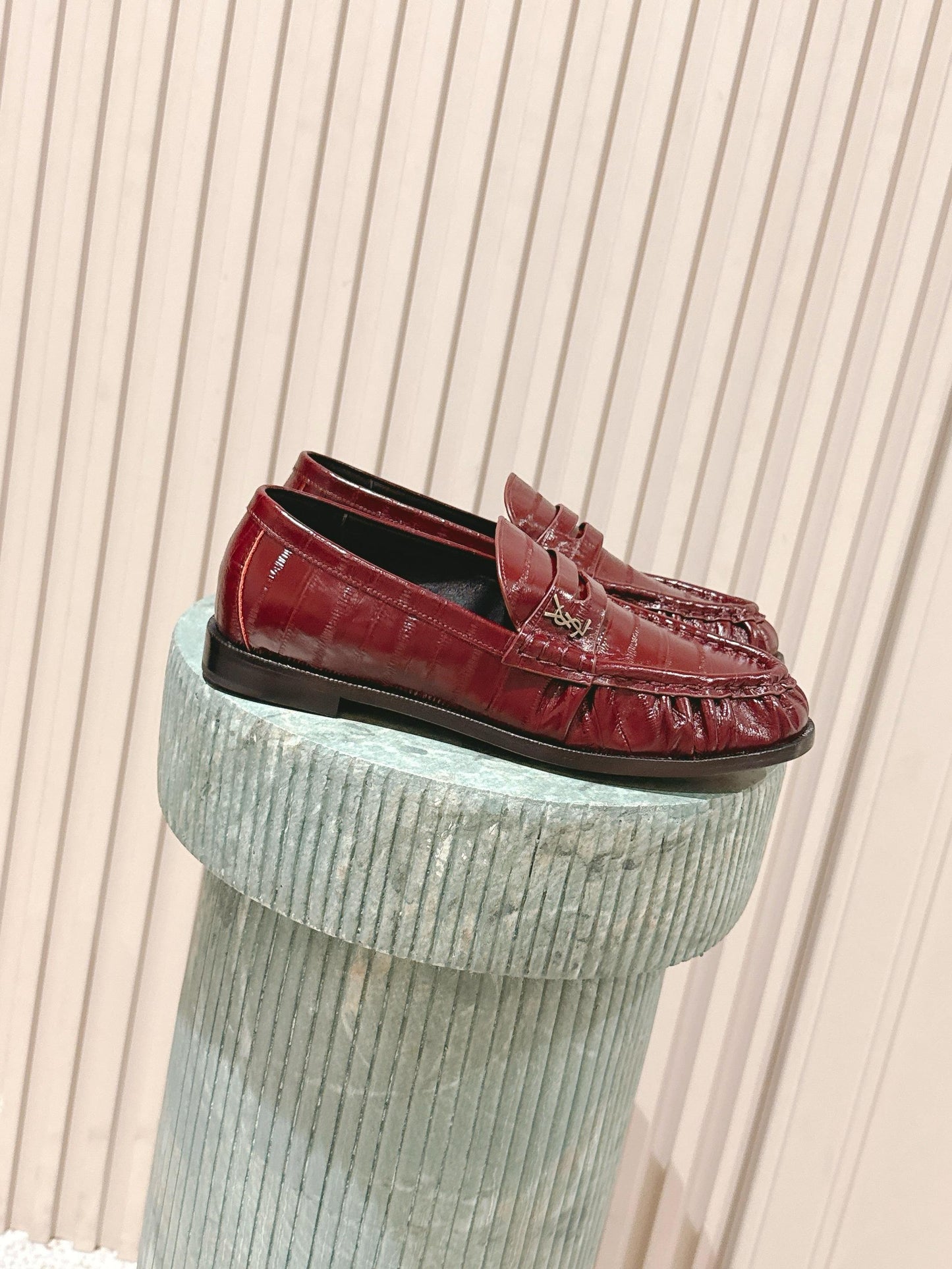 YSL 25S SAINT LAURENT LOAFERS IN DARK RED GLOSSY CALFSKIN WITH SMALL LOGO - 35