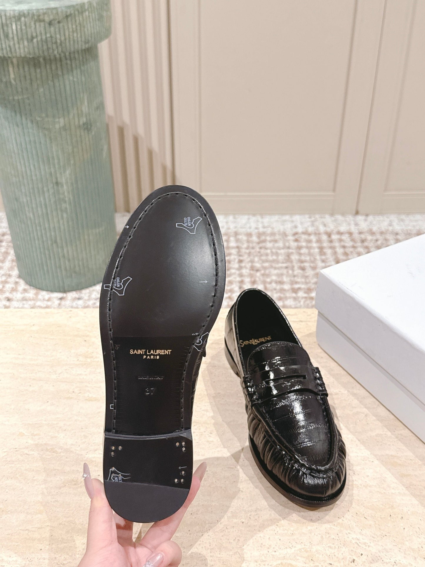 YSL 25S SAINT LAURENT LOAFERS IN BLACK GLOSSY CALFSKIN WITH SMALL LOGO - 35
