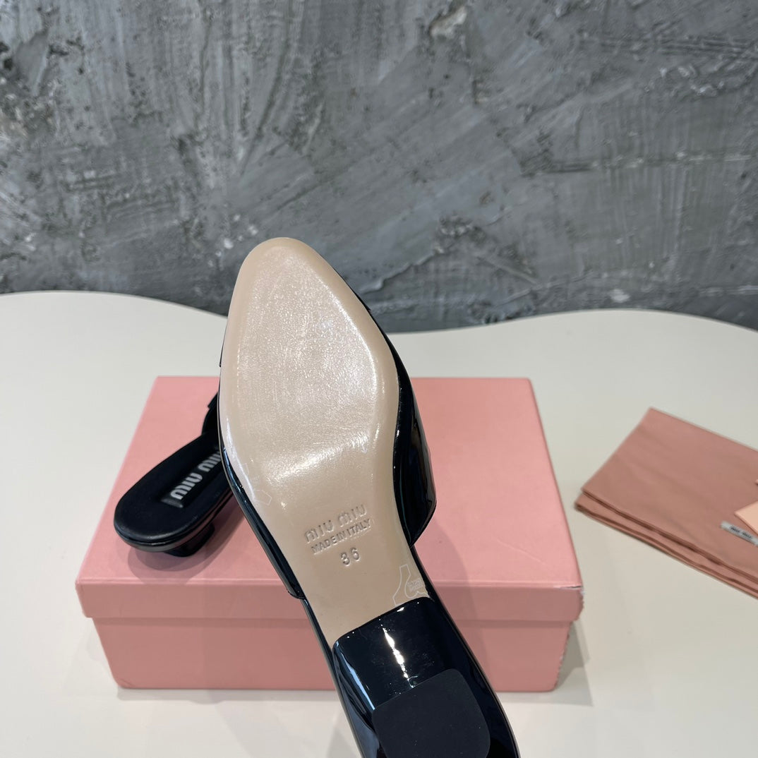 CAP TOE MULES BLACK SHEEPSKIN - 35