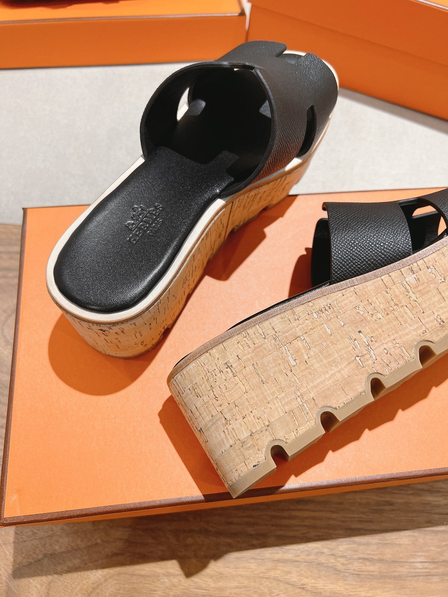 HM 25S HIGH WEDGE SANDALS IN BLACK LAMBSKIN STYLE 23 - 35