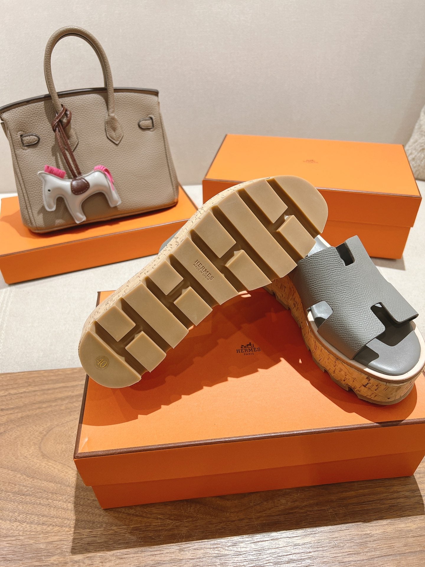 HM 25S HIGH WEDGE SANDALS IN LIGHT GREY LAMBSKIN STYLE 9 - 35