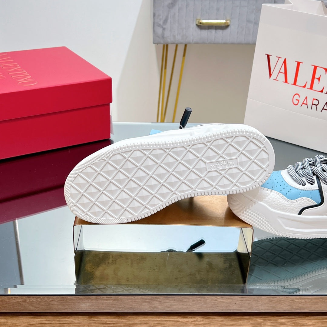 VALENTINO 25S GARAVANI ONE STUD XL PLATFORM SNEAKERS IN WHITE MIX BLUE LAMBSKIN STYLE 6 - 35
