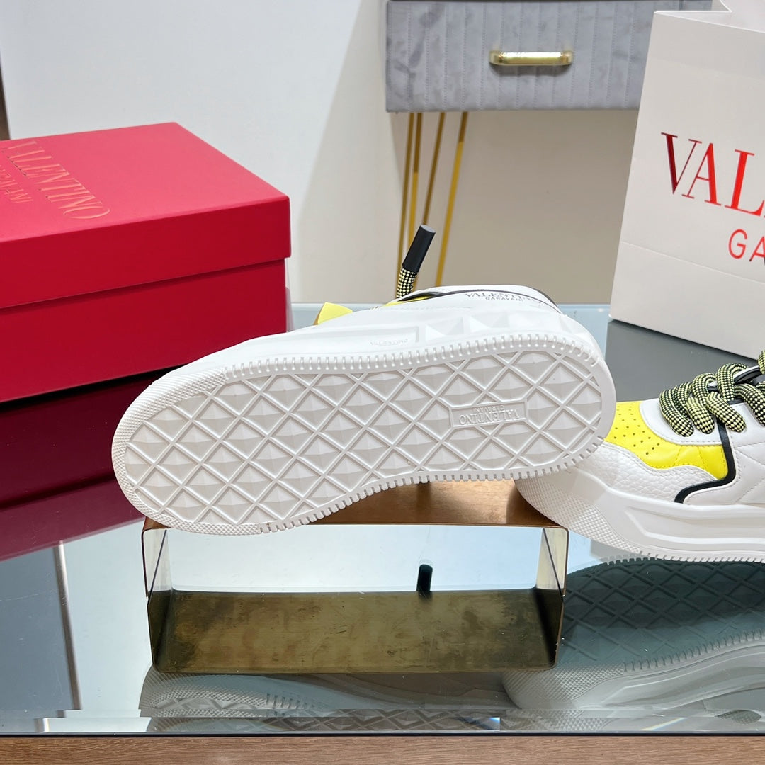 VALENTINO 25S GARAVANI ONE STUD XL PLATFORM SNEAKERS IN WHITE MIX YELLOW LAMBSKIN STYLE 5 - 35