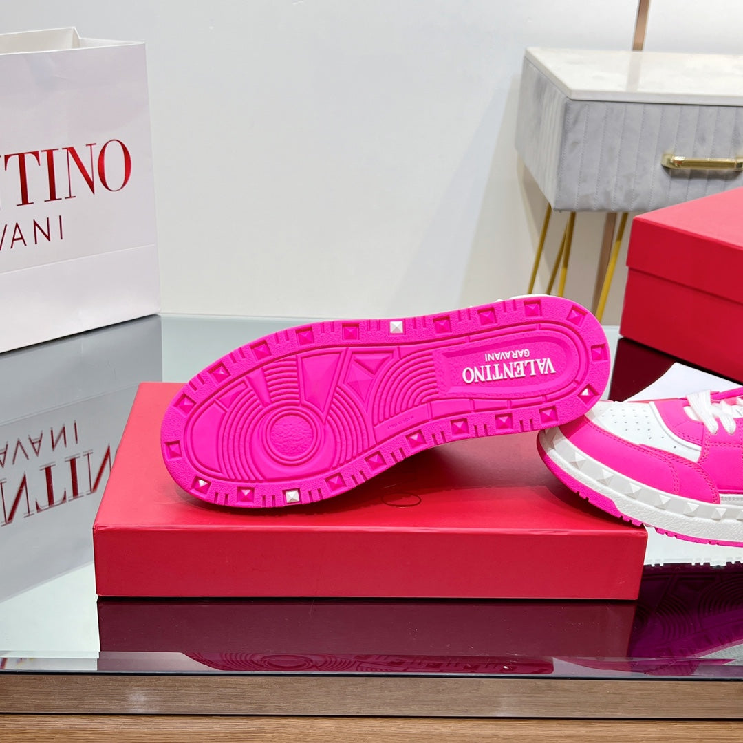 VALENTINO 25S GARAVANI FREEDOTS SNEAKERS IN WHITE MIX PINK LAMBSKIN - 35