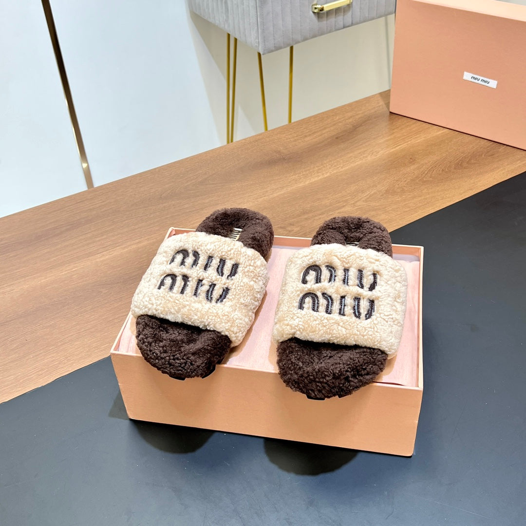 WOOL SLIPPER BEIGE AND CHOCOLATE - 35