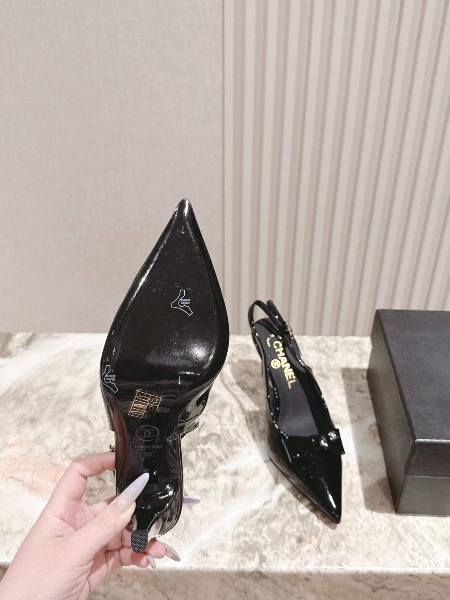 CC HIGH SLINGBACK IN BLACK LAMBSKIN WITH BOW ATTACHED - 35