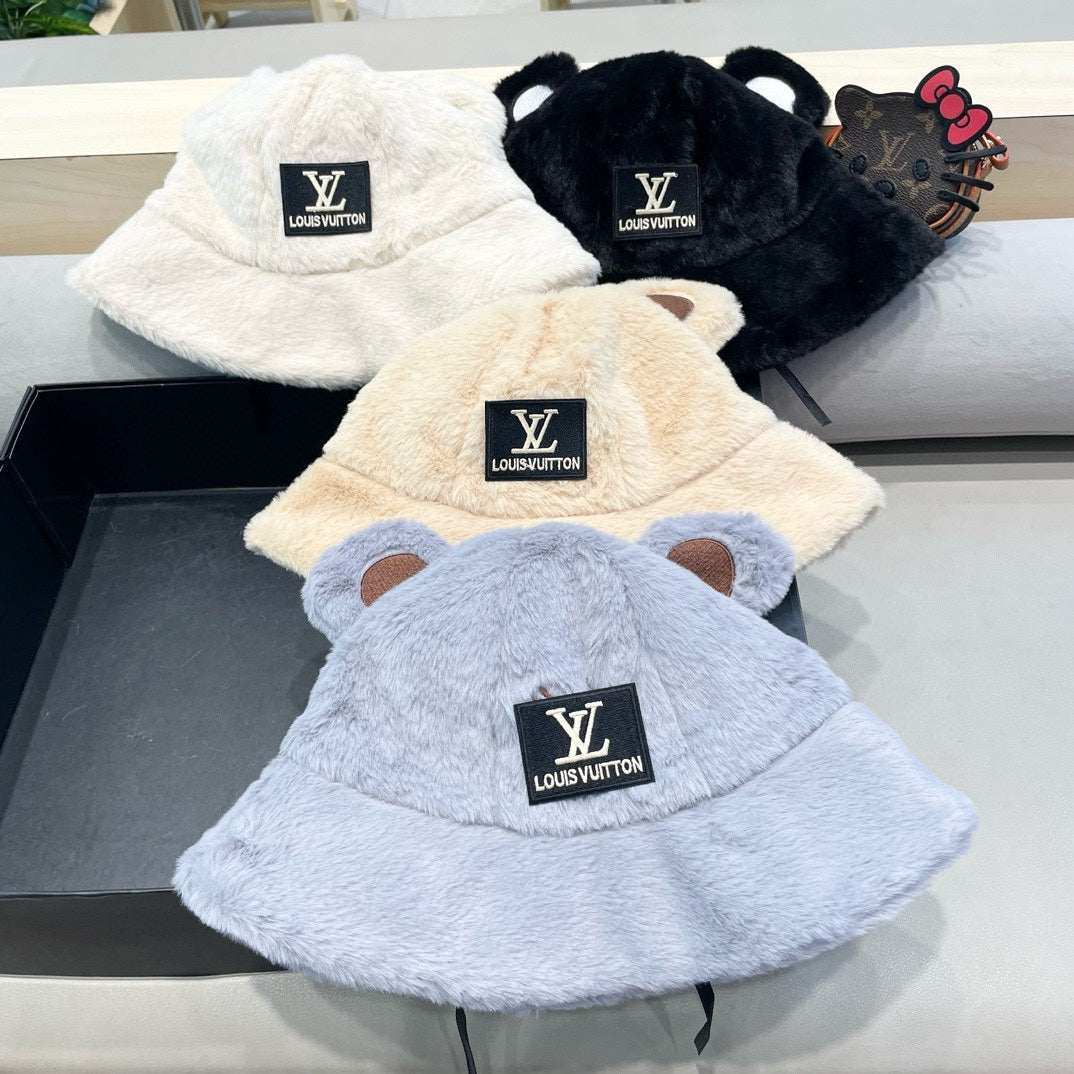 BUCKET HAT IN BEIGE WOOL AND LAMB FUR 434942