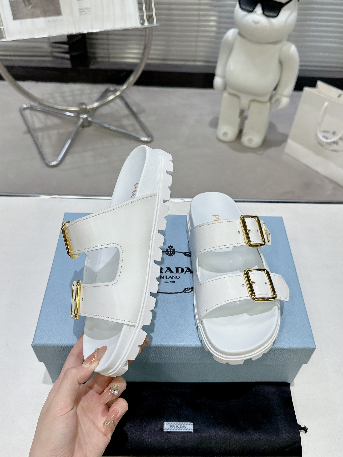 PRADA 25S STRAP SLIDES 30MM IN WHITE CALFSKIN GOLD HARDWARE - 35