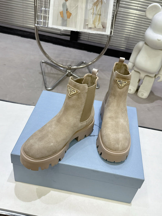 PRADA 25S RETRO PLATFORM MARTIN ANKLE BOOTS IN BEIGE SUEDE - 35