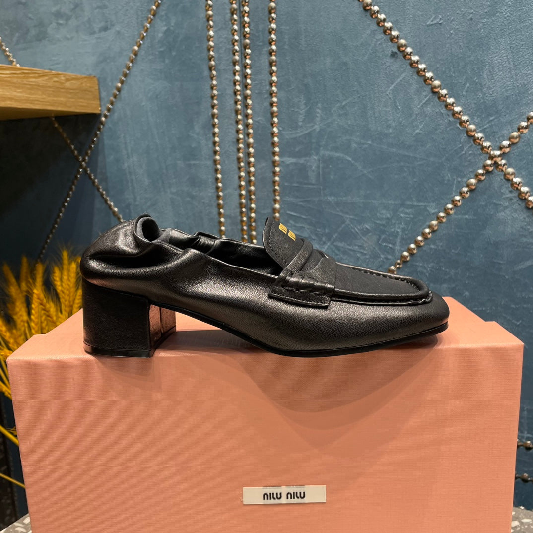 HIGH BROGUE LOAFERS IN BLACK LAMBSKIN - 35