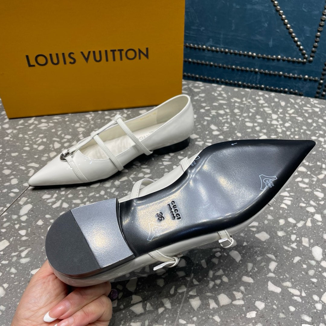 POINTED FLAT SHOES IN WHITE CALFSKIN - 35