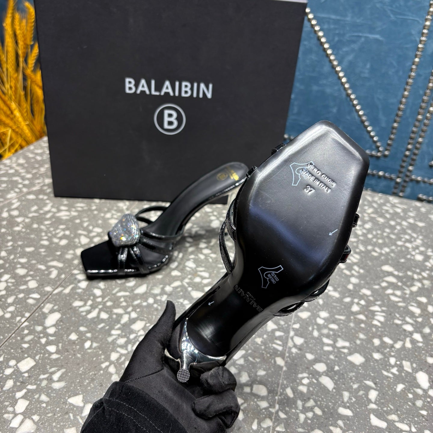 БОСОНІЖКИ BALMAIN 26S НА ВИСОКИХ ПІДБОРАХ 95 ММ З ЧОРНОЇ ТЕЛЯЧОЇ ШКІРИ, МОДЕЛЬ 6