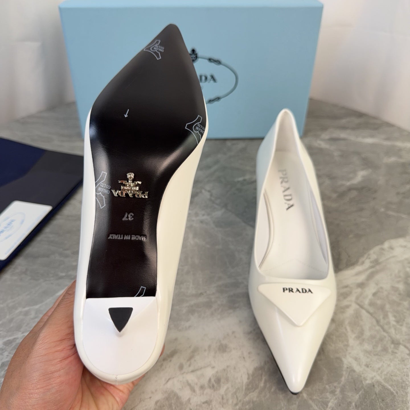 PRADA 25S POINTED-TOE HIGH HEELS 55 MM IN WHITE GLOSSY LAMBSKIN - 34